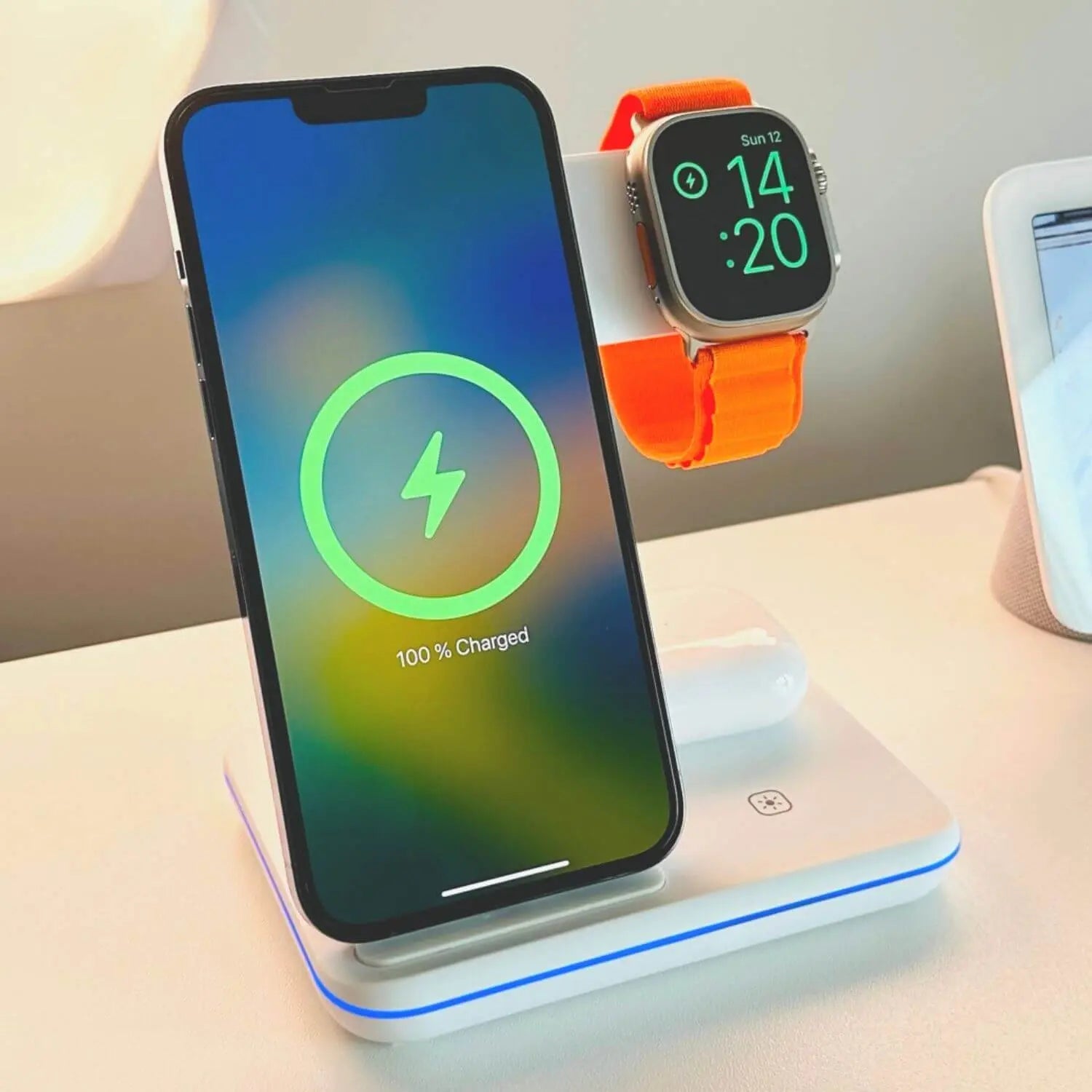 iPhoneとApple Watch用ワイヤレス充電ドック