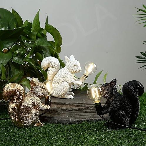 Lampe de table LED SquirrelGlow | Design mignon & lumière chaude pour enfants/chambre