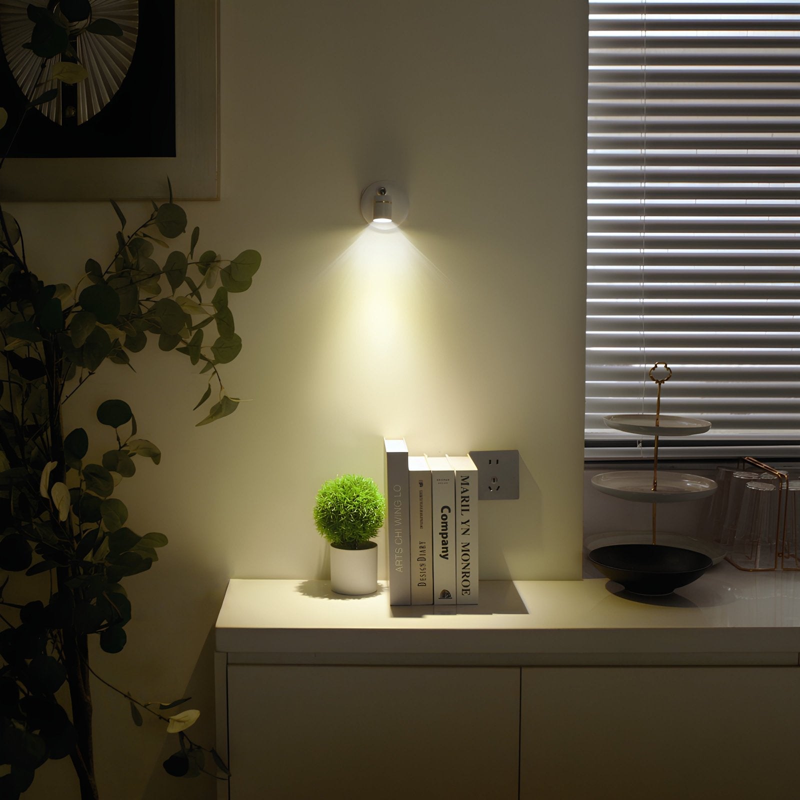 LED væglampe justerbar batteri spotlight