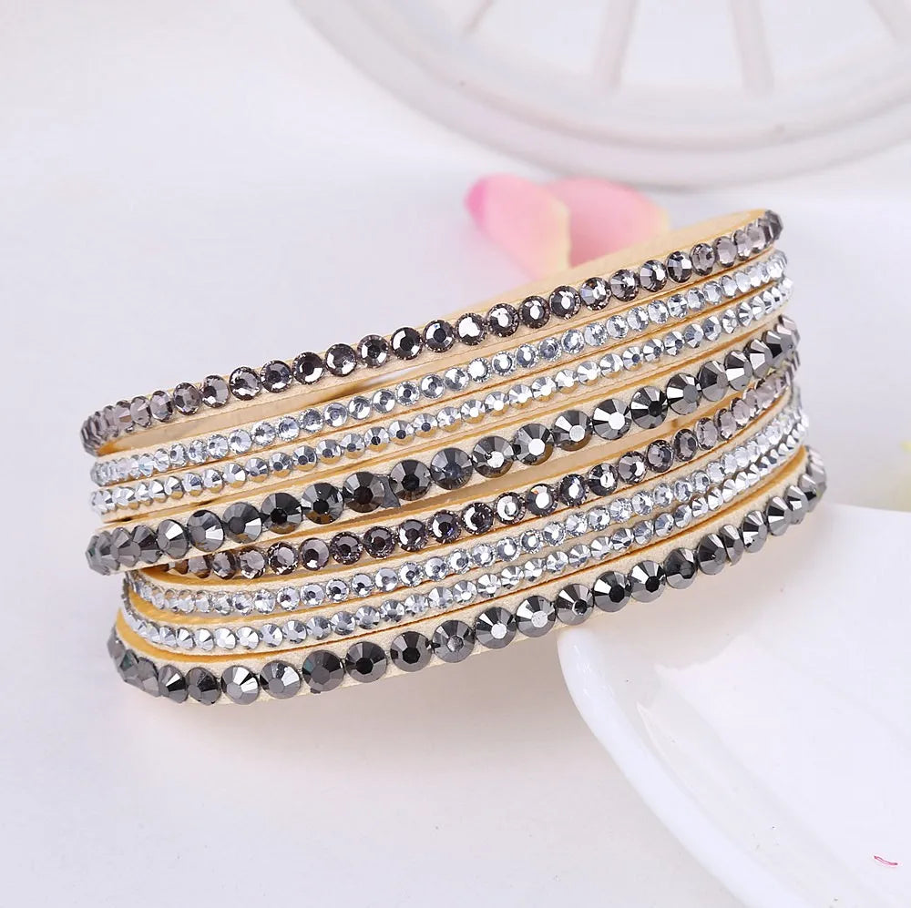 Bracelet pour femmes design enroulé cristal noir