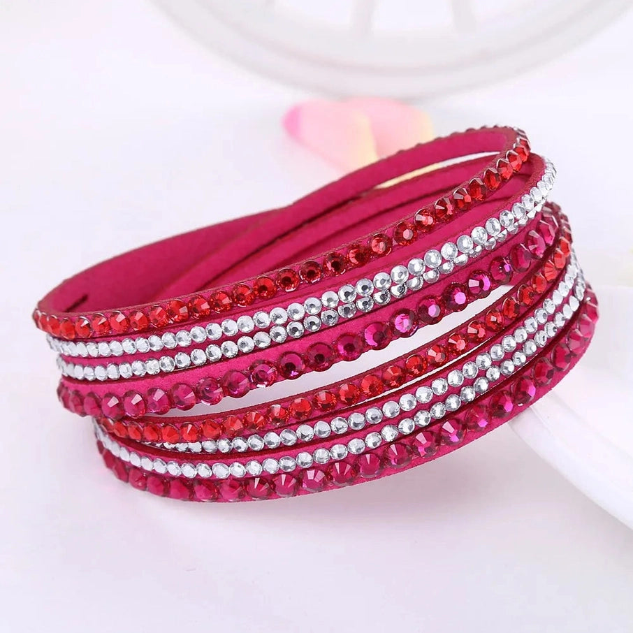 Bracelet pour femmes design enroulé cristal noir