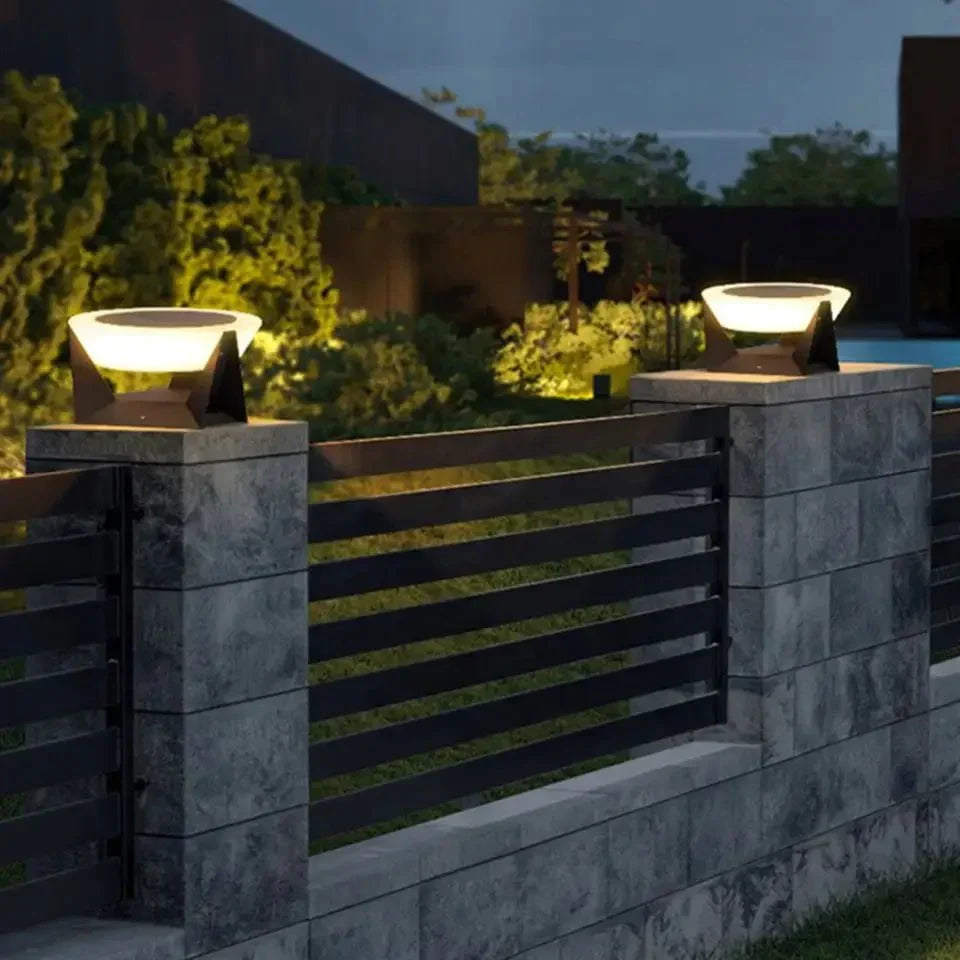 Projecteur LED SolarGlow | Étanche et Économe en Énergie pour l'Extérieur