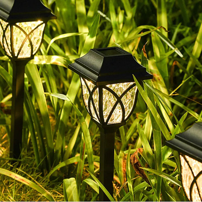 Lampes de jardin LED SolarPath | Automatiques et étanches pour l'extérieur