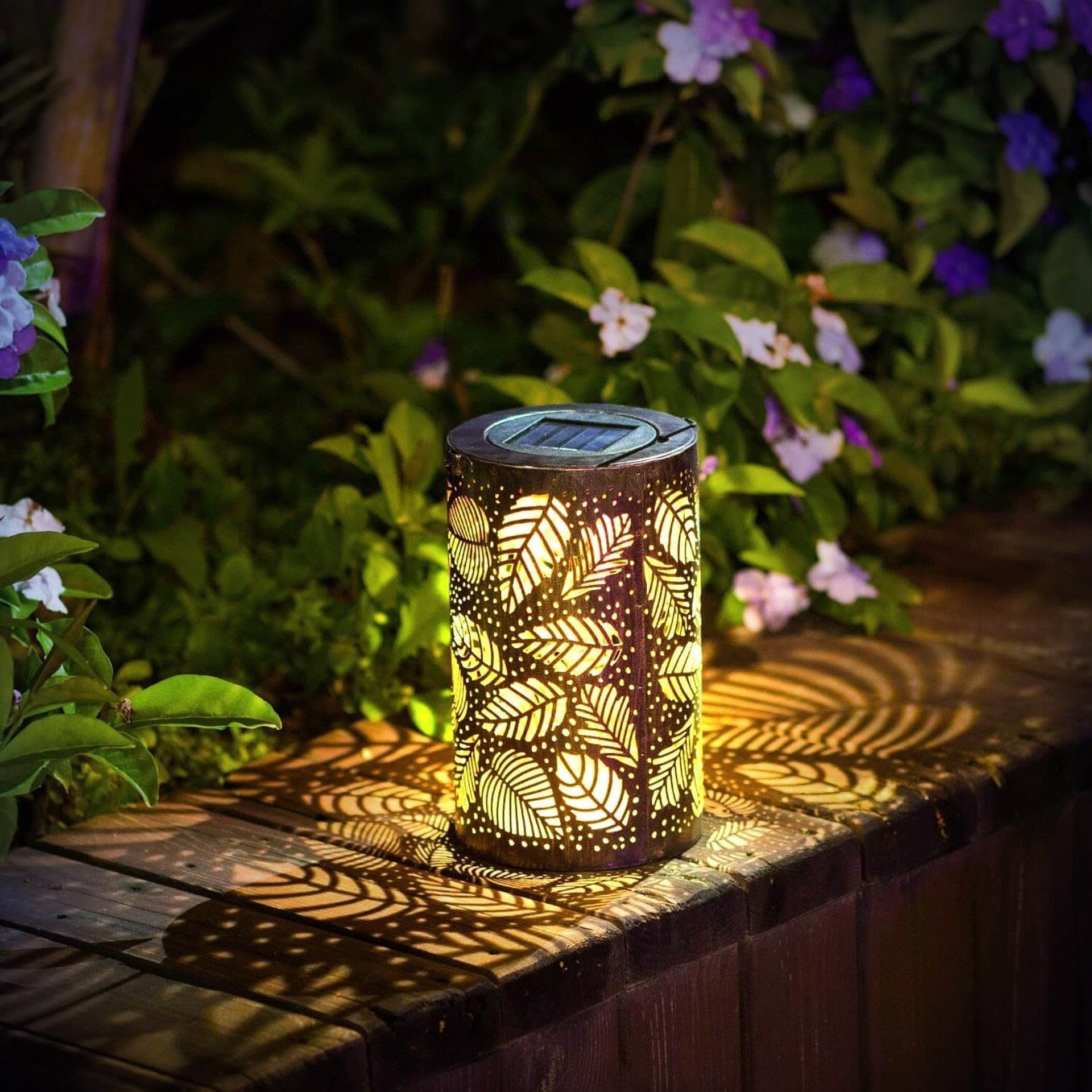 Lanterne Feuille Lumineuse | Élégante Lampe Solaire de Jardin