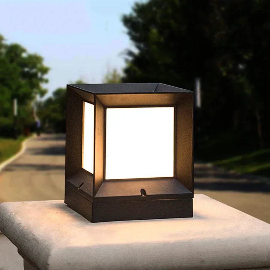 GlowSphere - Lampe sur pied d'extérieur pour portails et allées