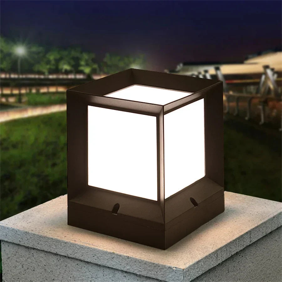 GlowSphere - Lampe sur pied d'extérieur pour portails et allées