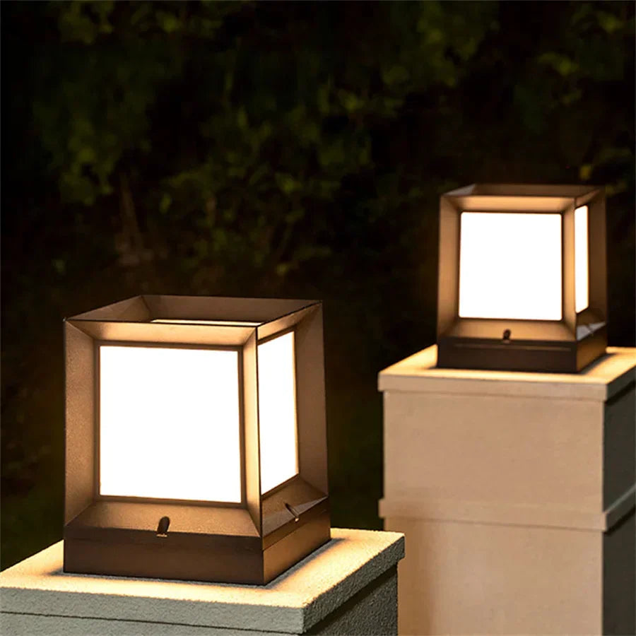 GlowSphere - Lampe sur pied d'extérieur pour portails et allées