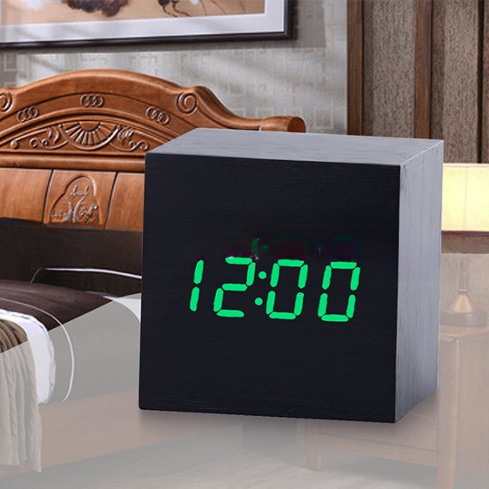 Réveil numérique LED en bois avec affichage