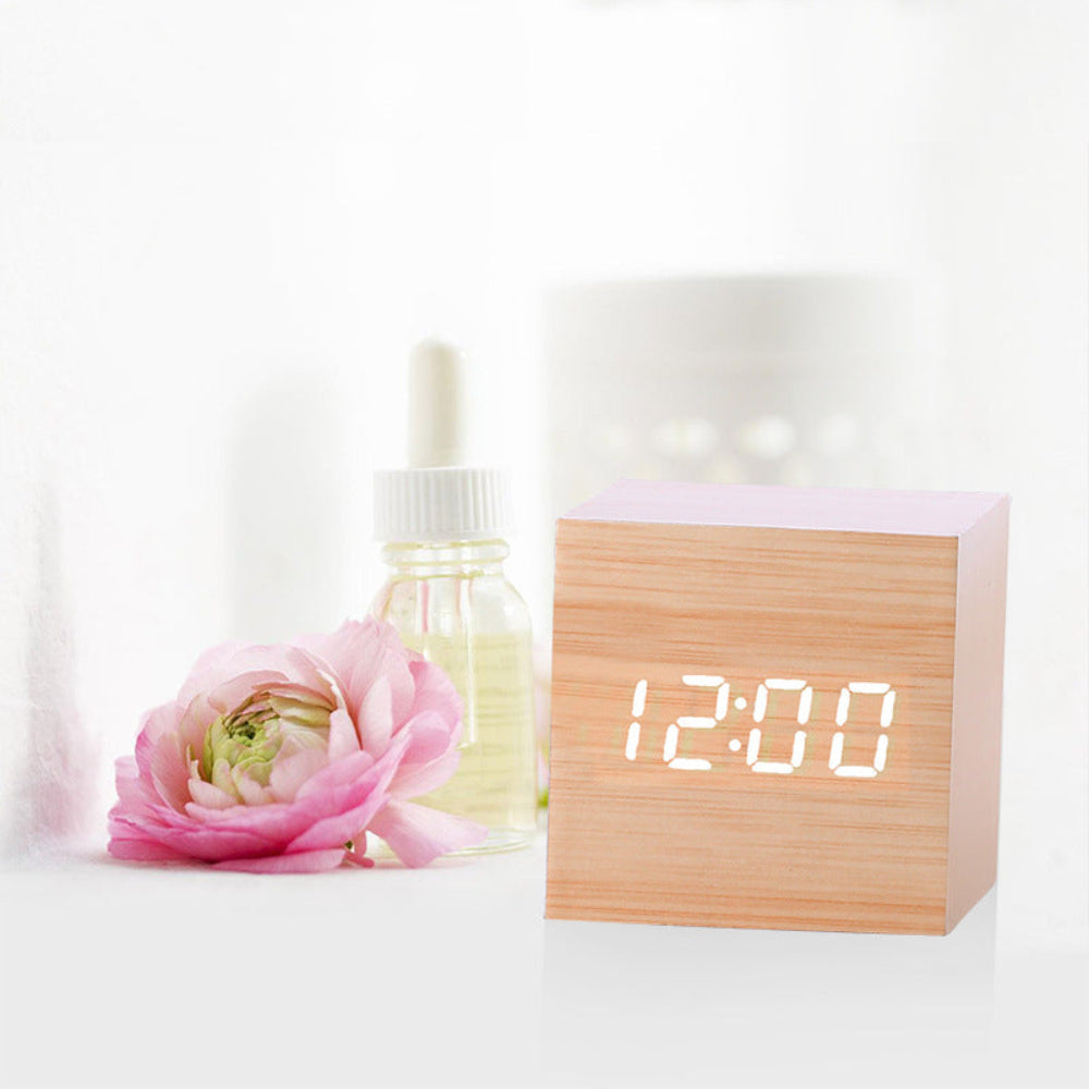 Réveil numérique LED en bois avec affichage