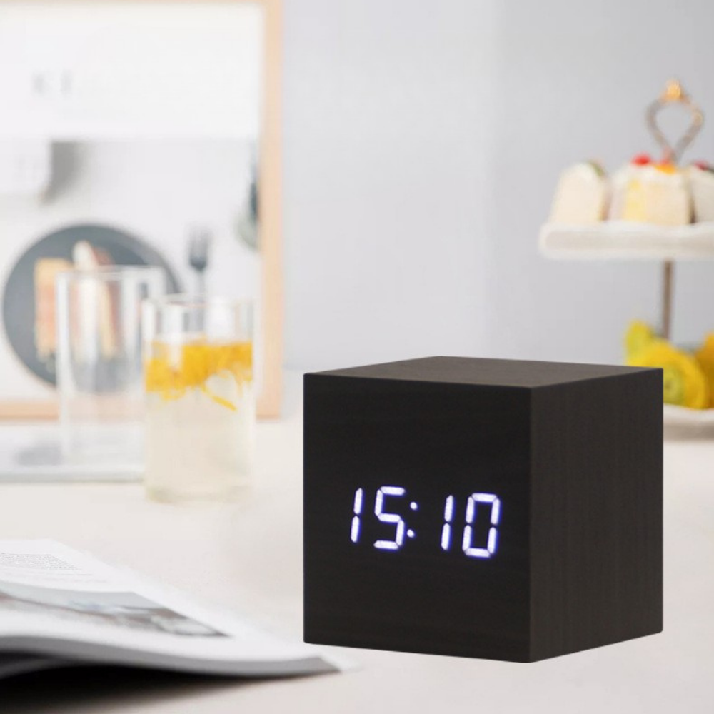 Réveil numérique LED en bois avec affichage