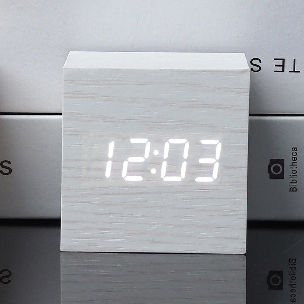 Réveil numérique LED en bois avec affichage
