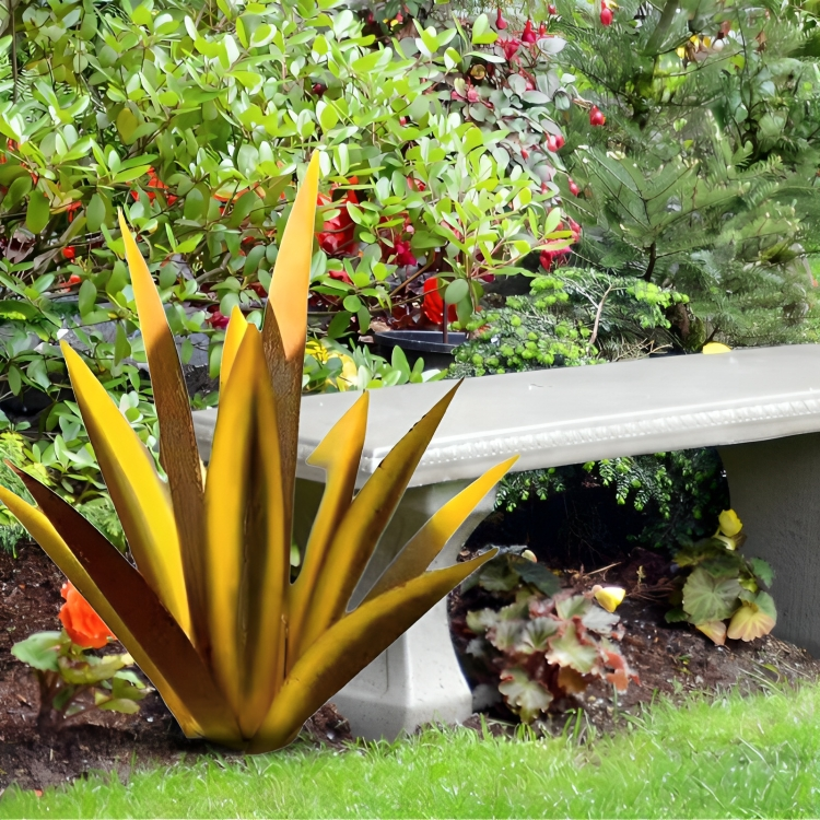 Metal Garden Sculpture Rustic Agave Plant