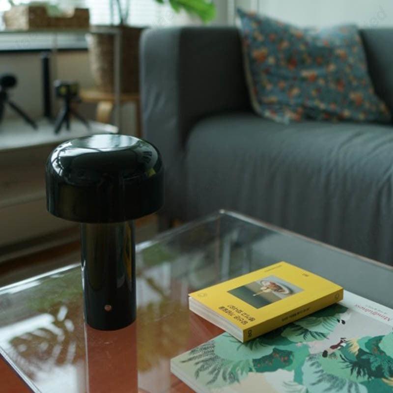 Mini lampe LED champignon | Luminosité réglable et design coloré pour bureau ou table de chevet