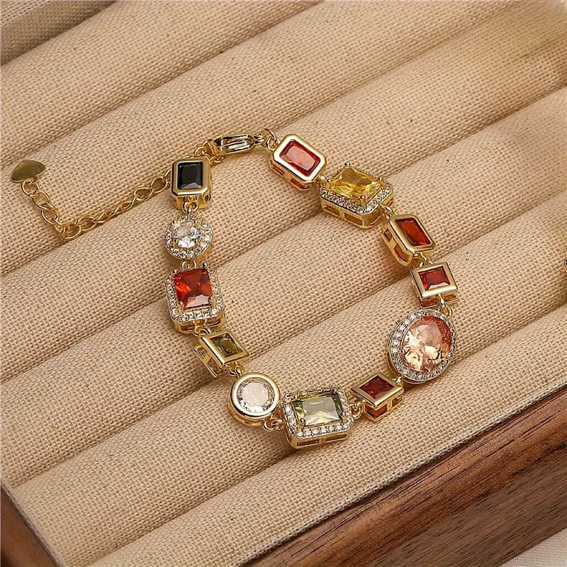 elegant-geometric-jewellery-se-2-1fs0dq