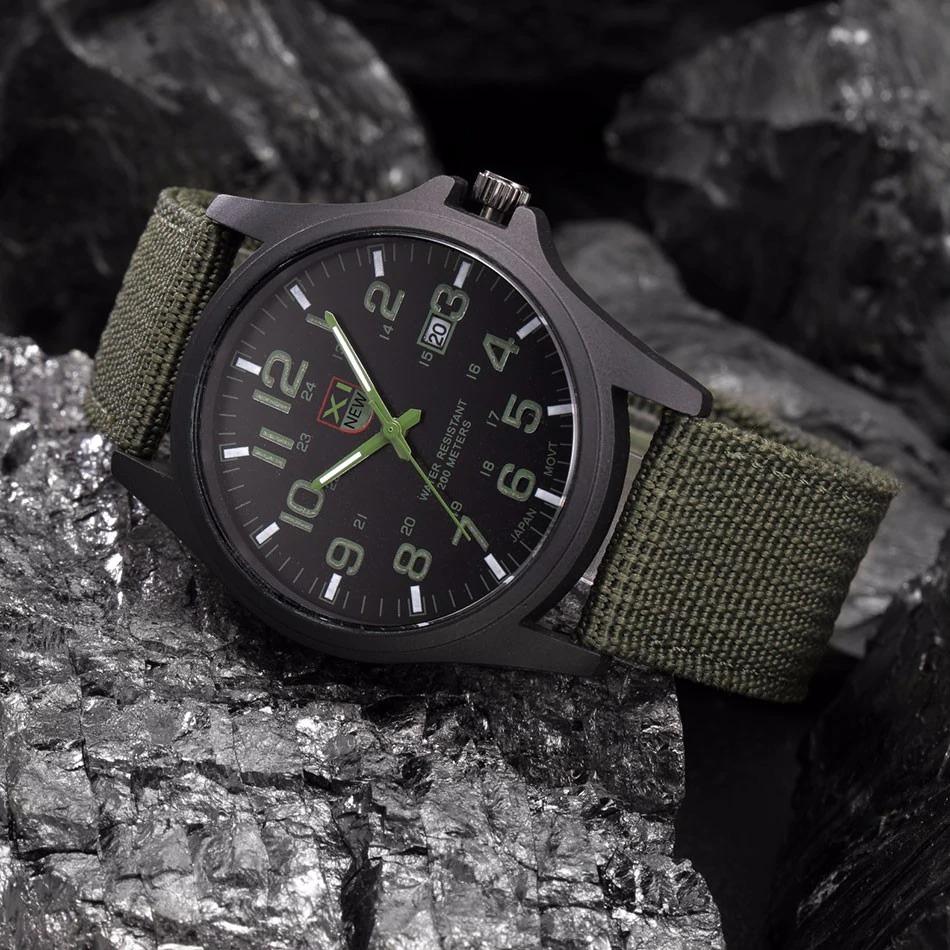 Montre étanche en toile style militaire pour homme