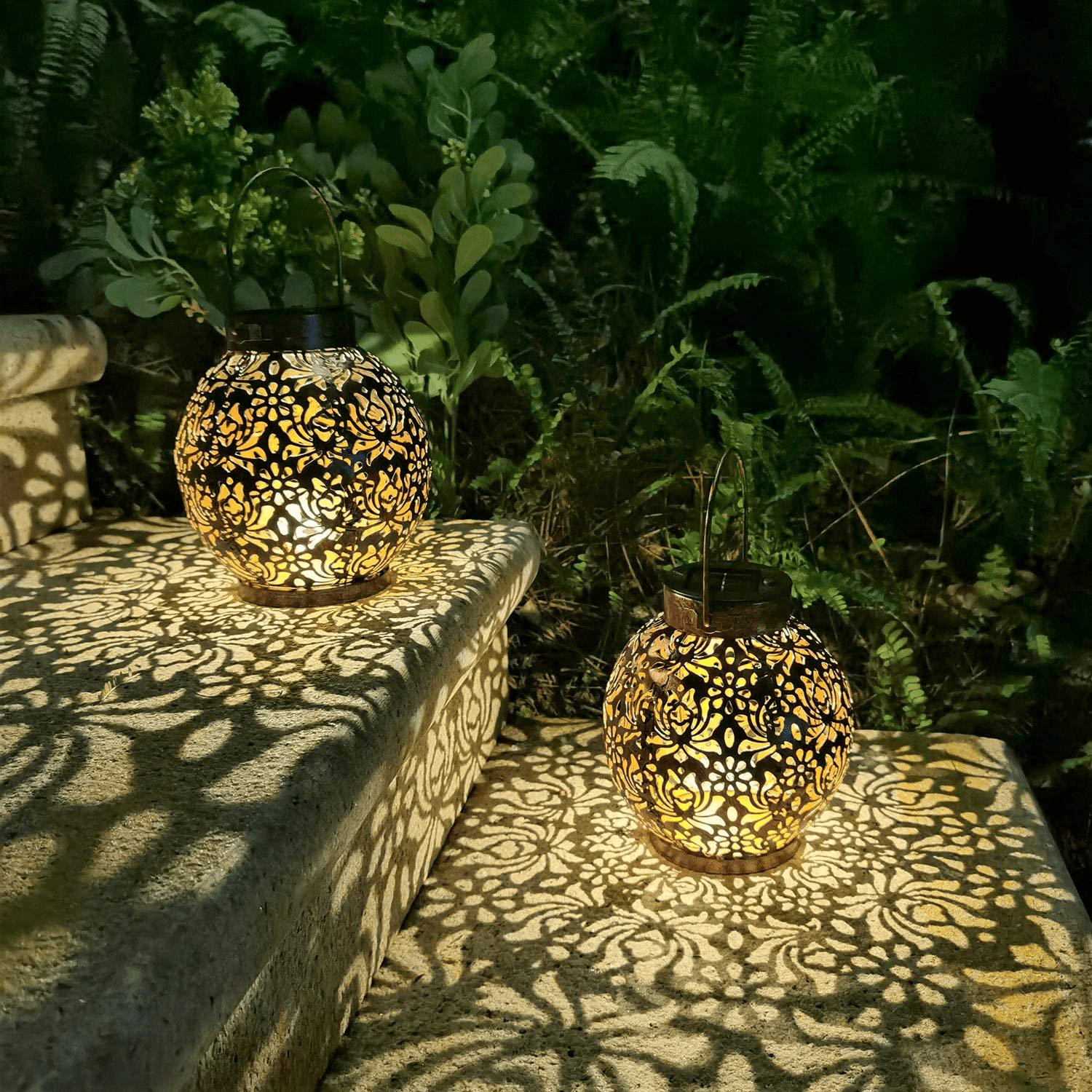 Lanterne SolarGlow | Lumière Solaire d'Extérieur de Style Marocain