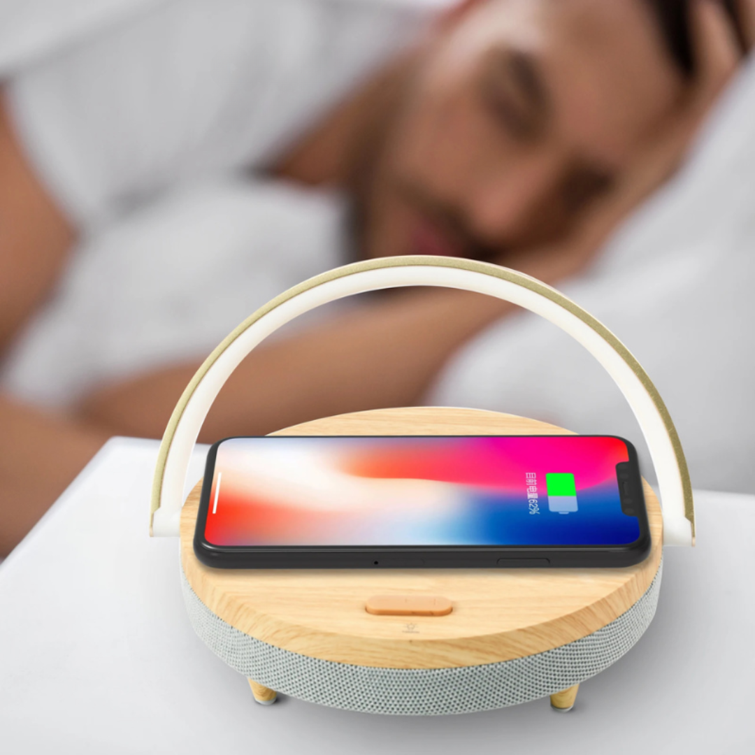 Bordlampe med trådløs oplader og Bluetooth-højttaler