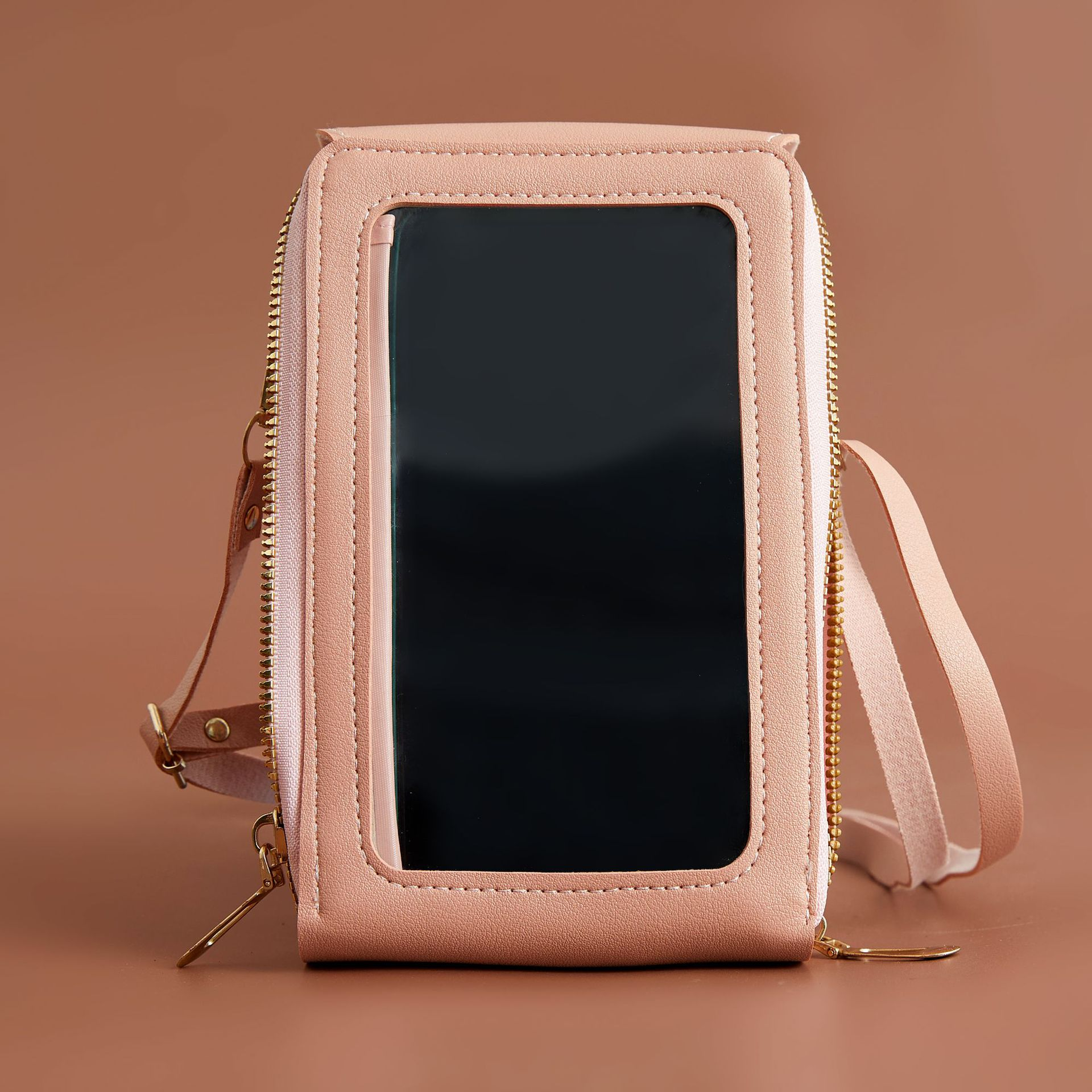 Crossbody taske med RFID-beskyttelse og lynlåslommer