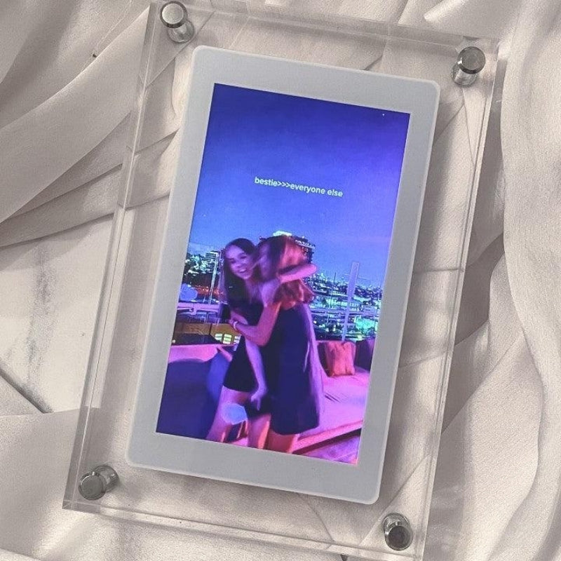 Digital fotoramme med videoafspilning