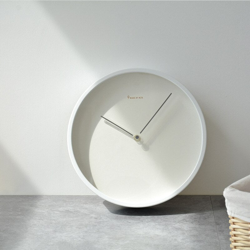 TimeLuxe - Minimalist Wall Clock for Modern Spaces