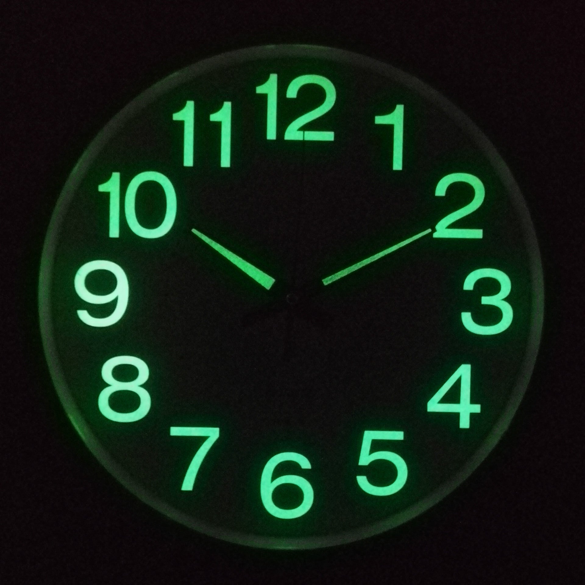 GlowTime - Silent Luminescent Wall Clock 30 cm