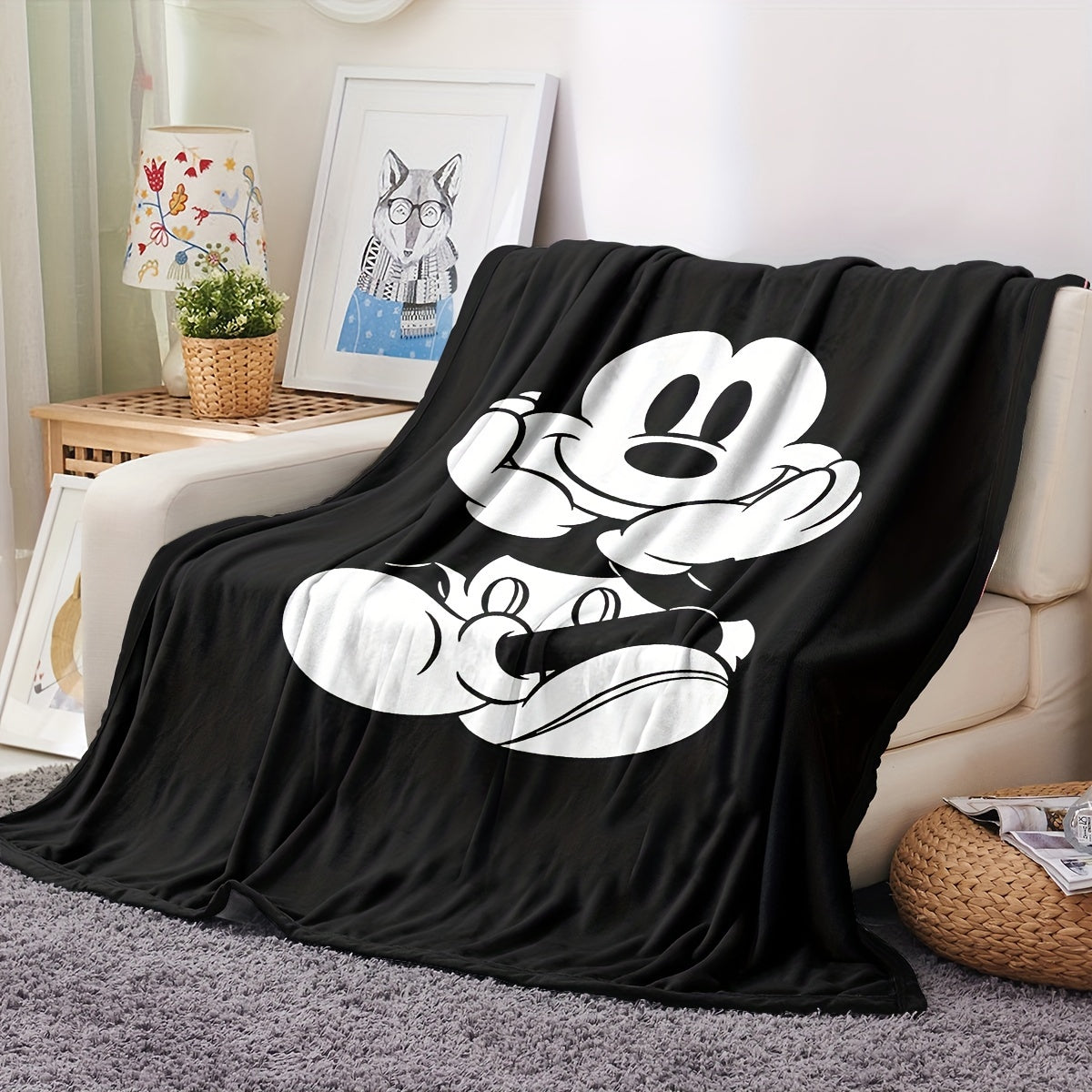 CozyMouse - Soft Fleece Blanket with Mickey Mouse Design