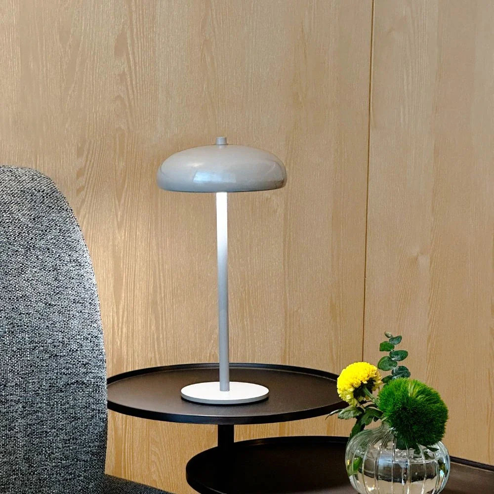 LED bordlampe metal genopladeligt lys