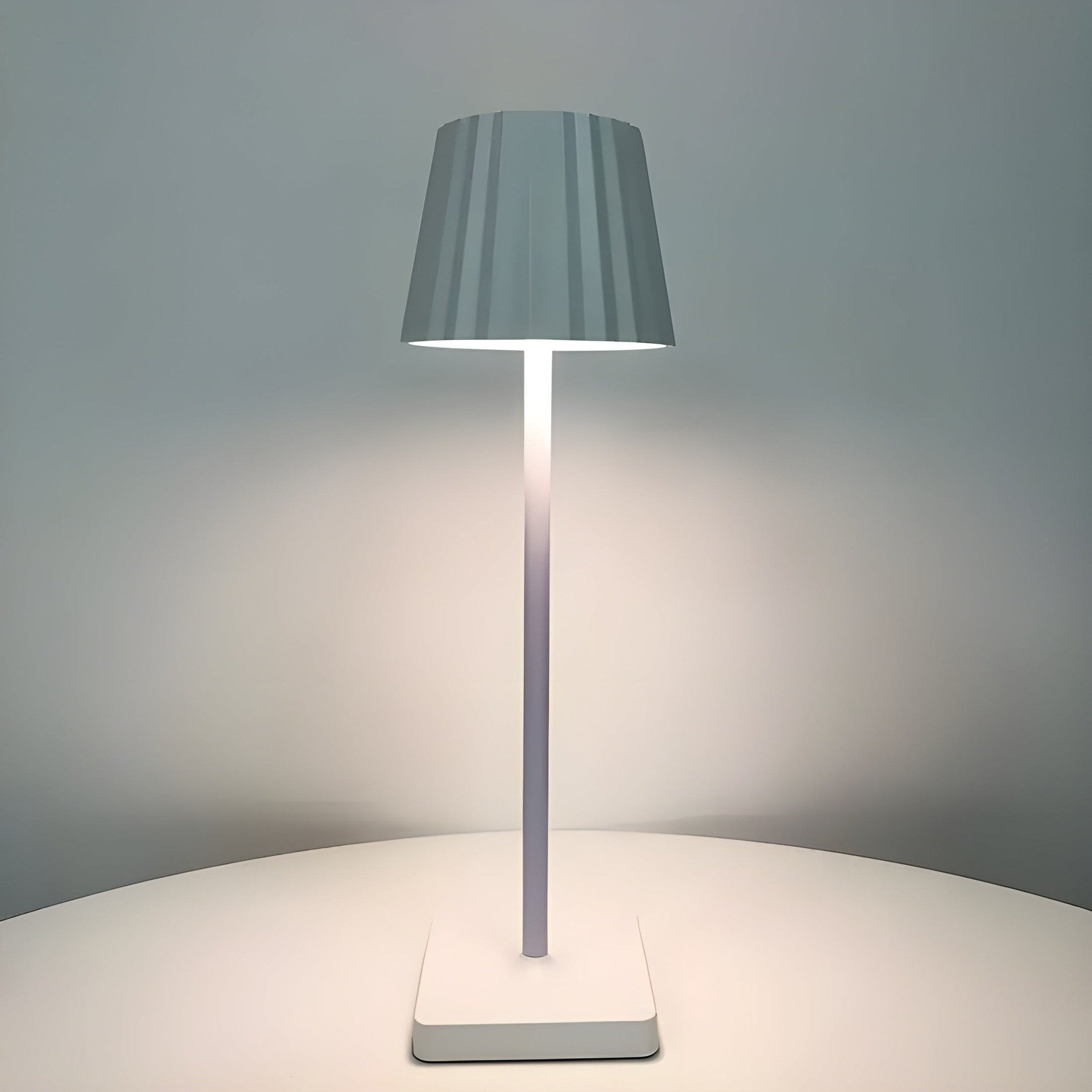 Arlo Wireless Table Lamp | Touch Control & USB Charging for Living Room