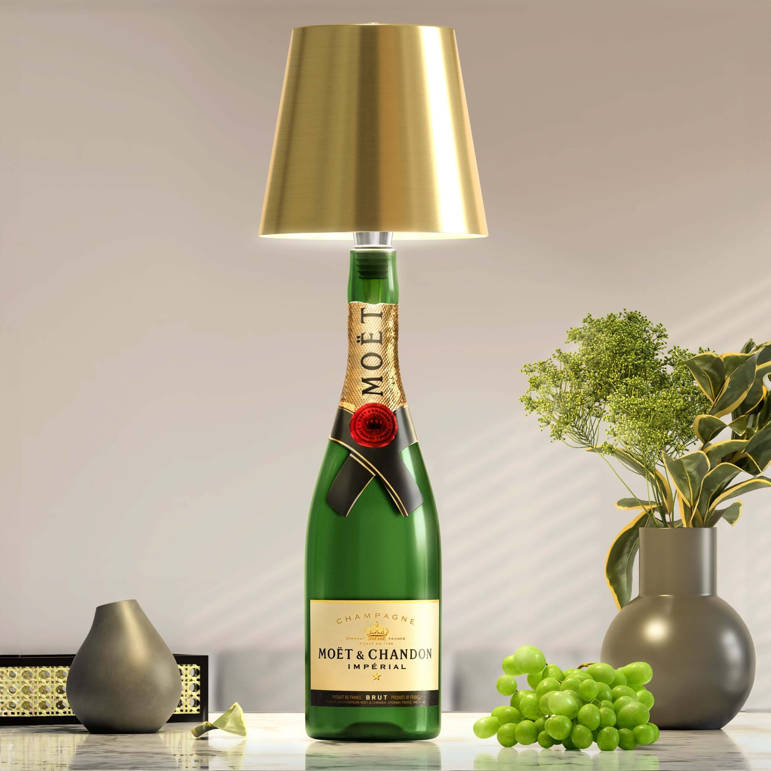 Bordlampe med base af genbrugt flaskeglas