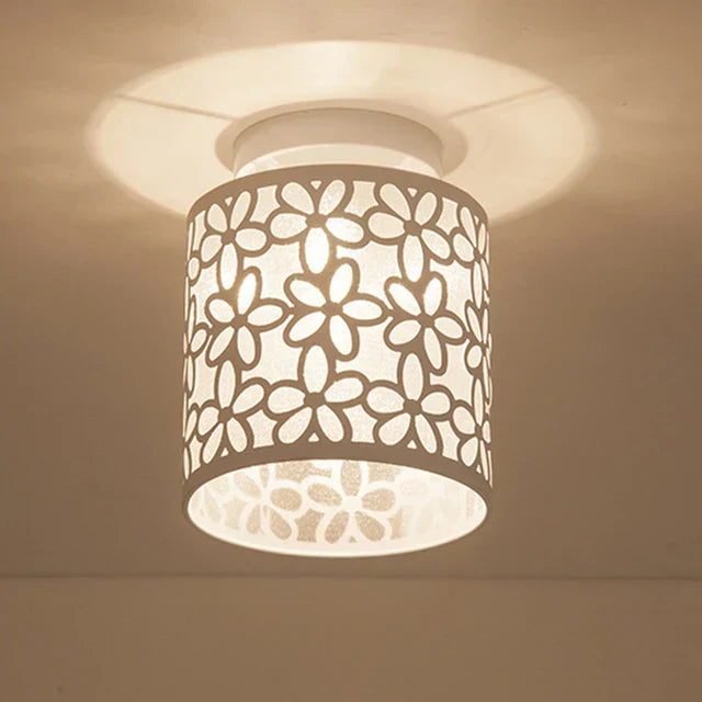 Blossom Glow Ceiling Lamp – Contemporary Floral Design Light Fixture for Living Room and Hallway