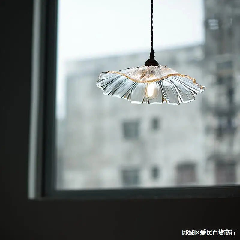 BloomAura - Elegant Flower Ceiling Lamp