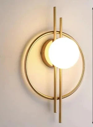 Luminous Sphere: Contemporary LED Wall Light with Globe Glass - Chic Lamp for Bedroom & Living Room