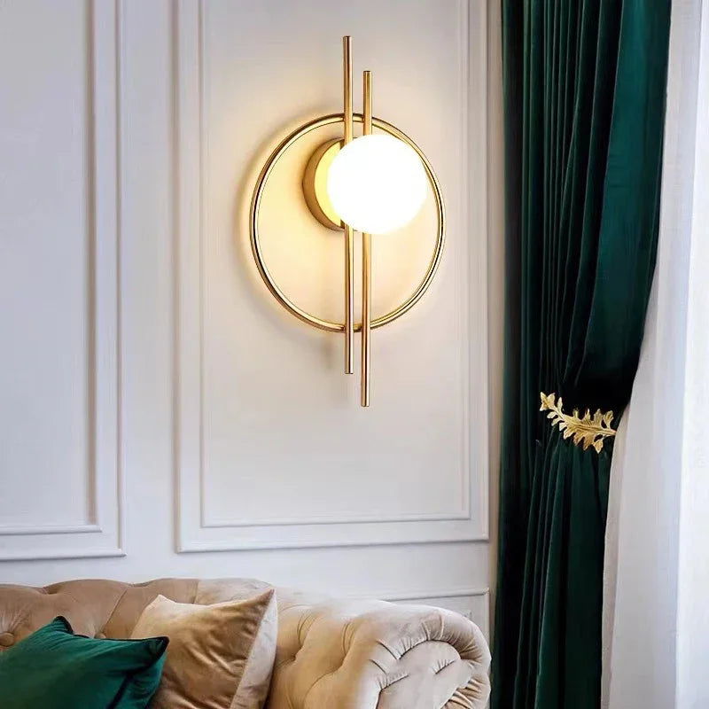 Luminous Sphere: Contemporary LED Wall Light with Globe Glass - Chic Lamp for Bedroom & Living Room