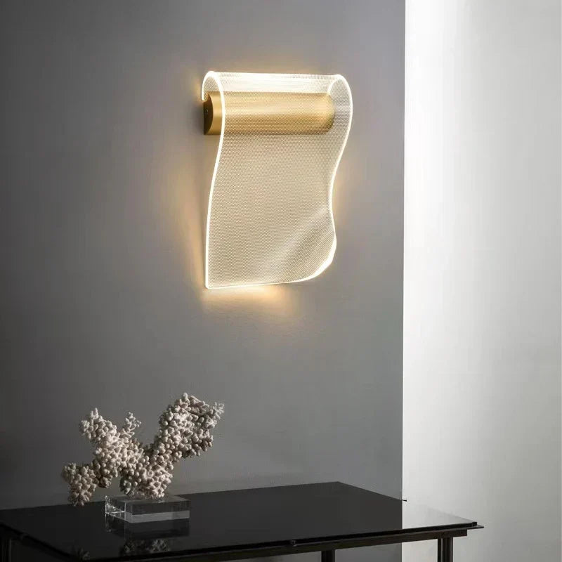 Luminous Curves: Elegant LED Wall Sconce with Curved Glass - Modern Lighting for Bedroom & Living Room