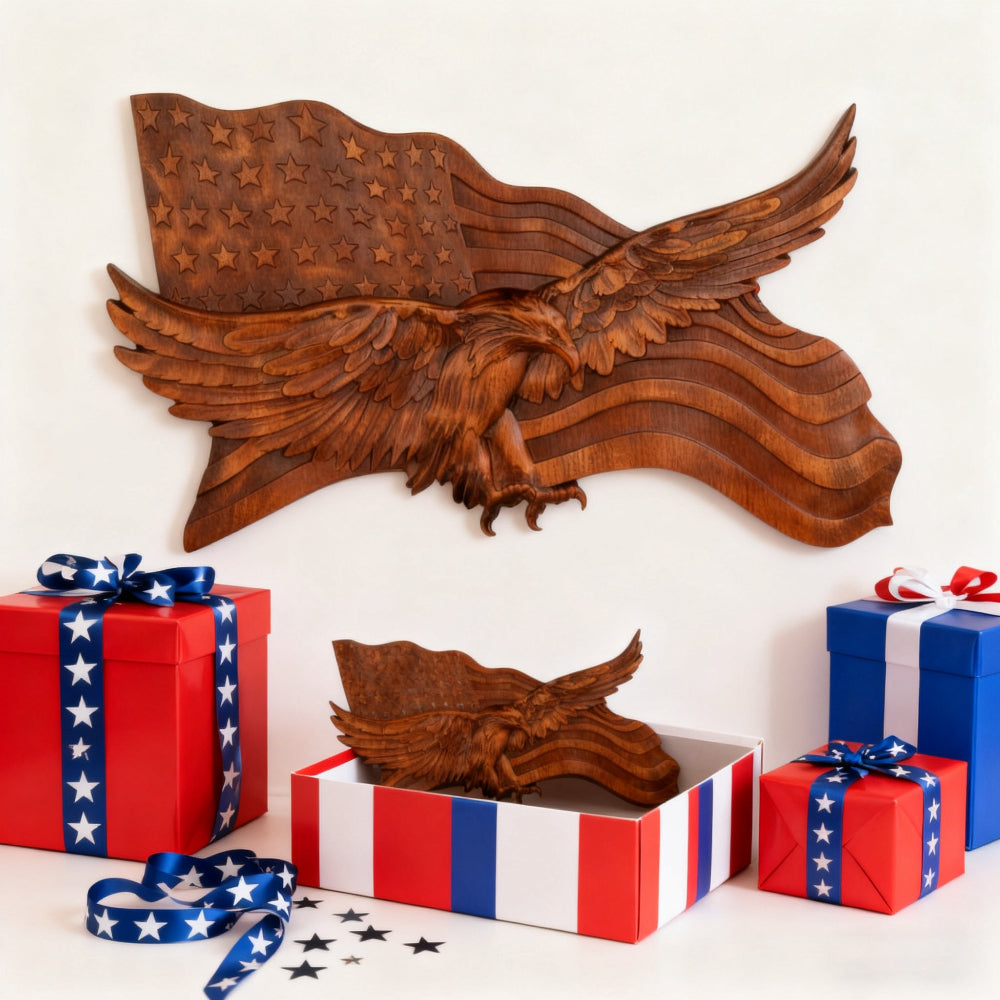 Scultura da parete con aquila intagliata in legno a tema bandiera americana rustica