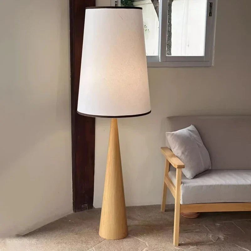 AuraGlow - Minimalist Wooden LED Floor Lamp for Nordic-Inspired Decor