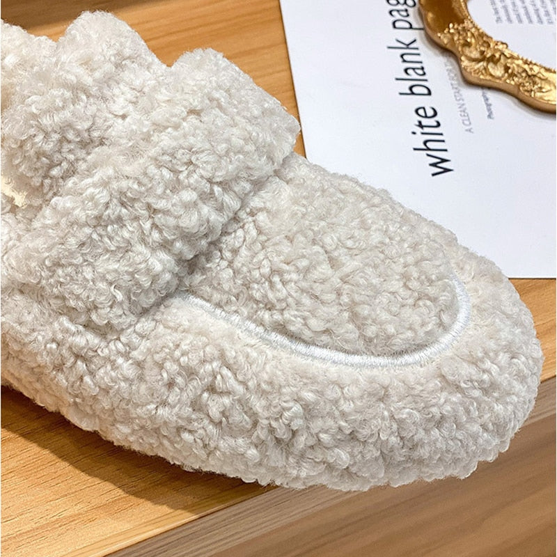 Zapatillas forradas de vellón para comodidad cálida en interiores
