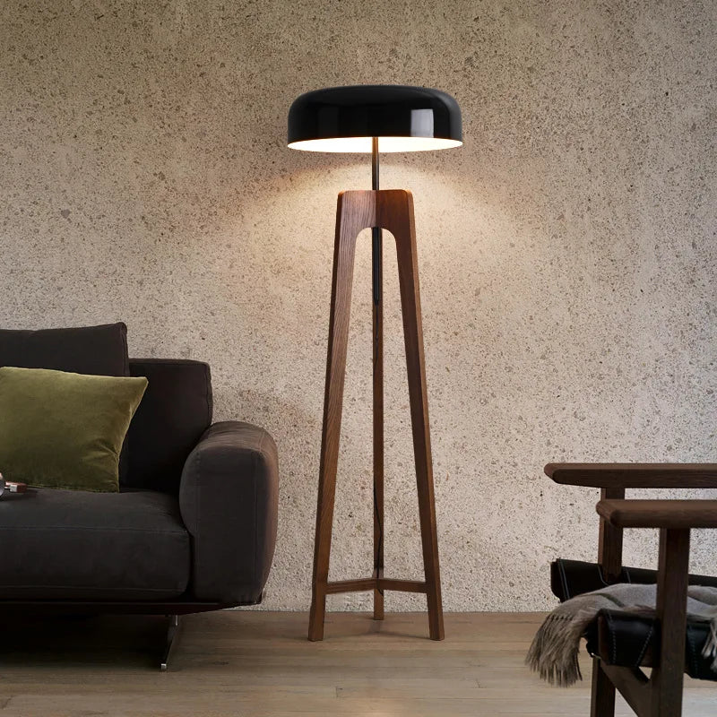 RadiantWood - Classic Wooden Floor Lamp with E27 Bulb for Art Deco Spaces