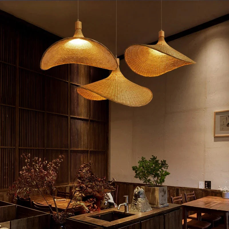 BambooGlow - Handwoven Bamboo Ceiling Lamp