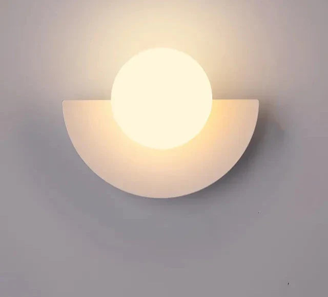 Luminous Haven LED Wall Light – Contemporary Minimalist Lamp for Elegant Indoor Ambiance