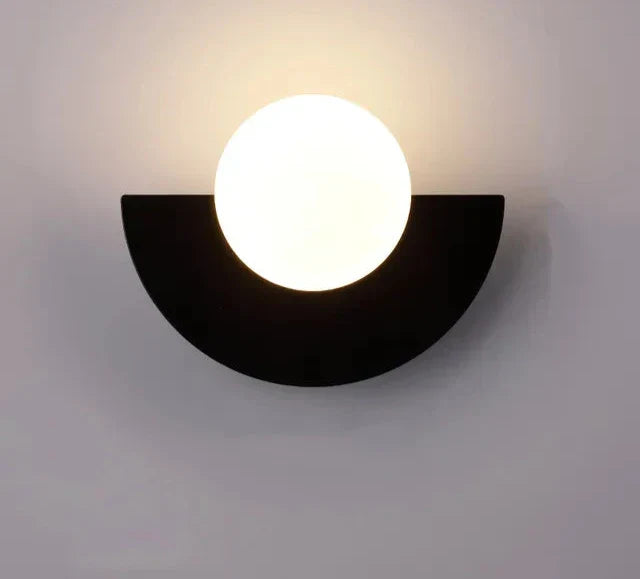 Luminous Haven LED Wall Light – Contemporary Minimalist Lamp for Elegant Indoor Ambiance