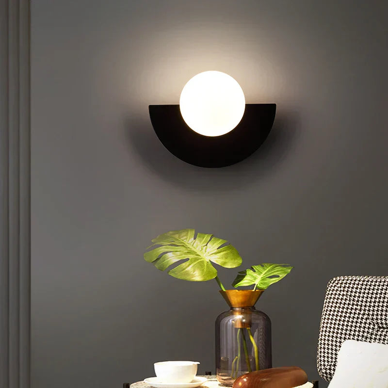 Luminous Haven LED Wall Light – Contemporary Minimalist Lamp for Elegant Indoor Ambiance