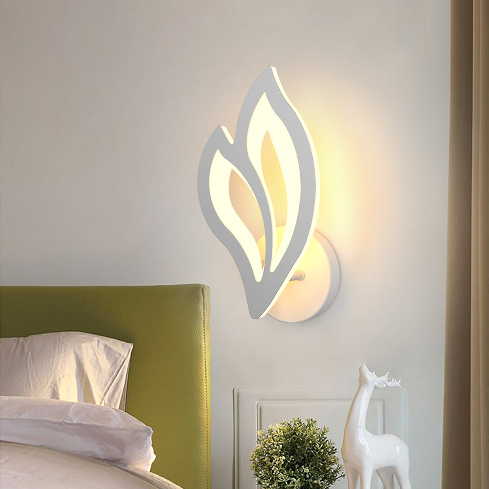 Luminous Leaf | Modern LED Wall Lamp for Scandinavian Style Indoor Lighting in Living Room & Bedroom