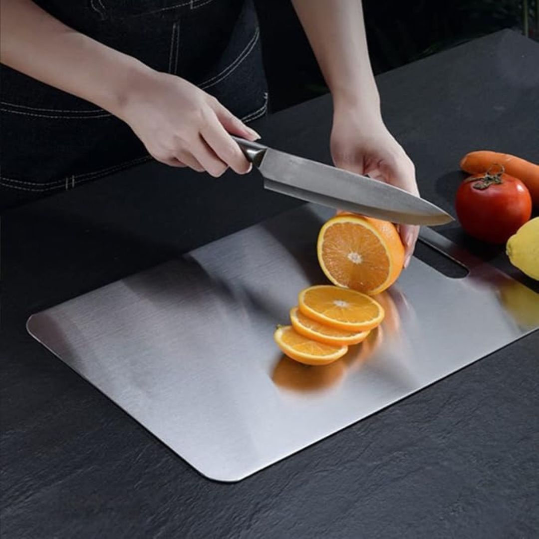 durable-titanium-cutting-board-3-276qyk