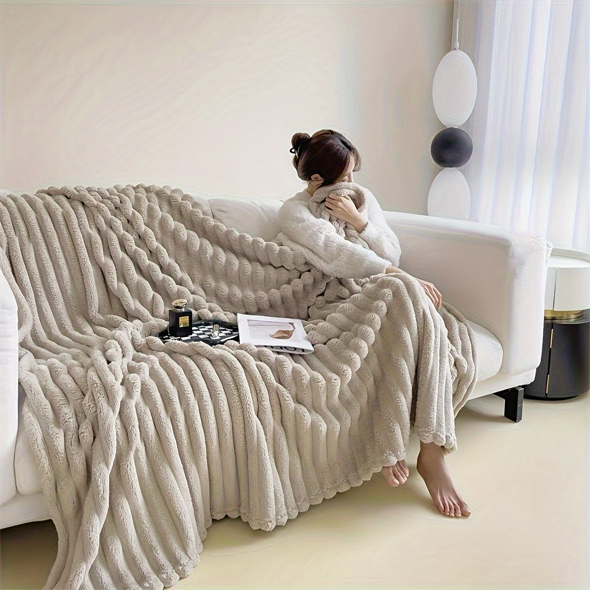 CozyElegance - Double-Sided French Style Fleece Blanket for All Seasons