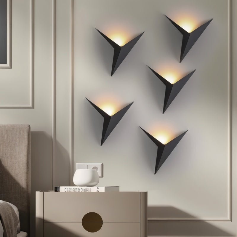 Luminous Glow - Contemporary LED Wall Light for Chic and Elegant Home Interiors