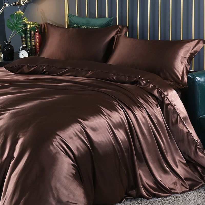 DreamLuxe - Satin-Cotton Bedding Set for Unmatched Comfort