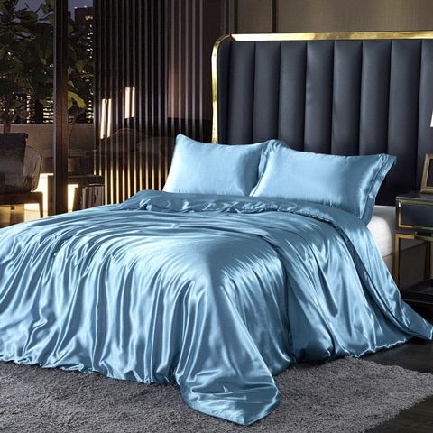 DreamLuxe - Satin-Cotton Bedding Set for Unmatched Comfort