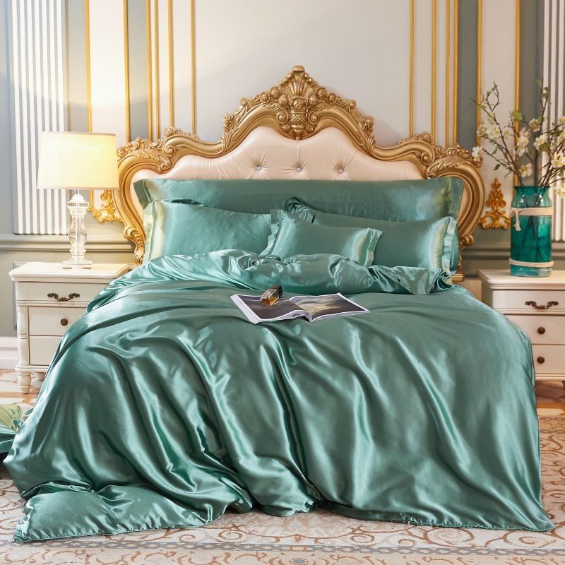 DreamLuxe - Satin-Cotton Bedding Set for Unmatched Comfort