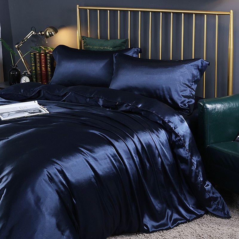 DreamLuxe - Satin-Cotton Bedding Set for Unmatched Comfort